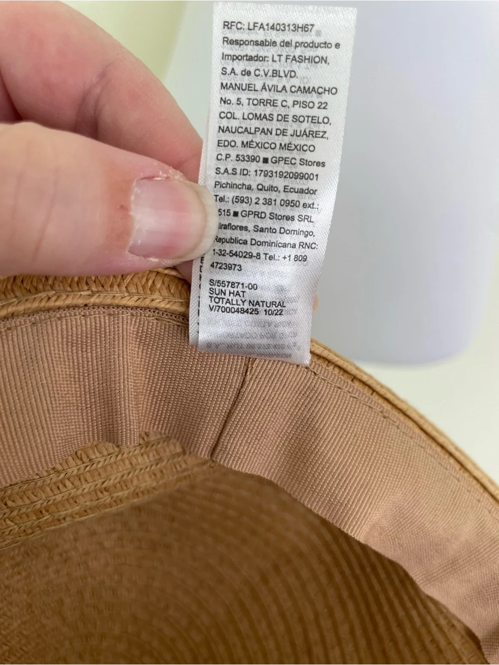 Old Navy Wide-Brim Straw Sun Hat in Totally Natural Tan Camel